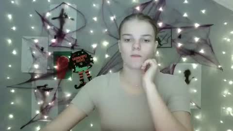 Snapshot of nana_new chatting on October 2, 8:13 am Nana online show from October 2, 8:13 am