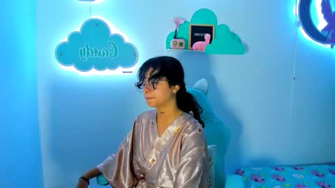 Snapshot of nanami_owo chatting on September 15, 7:43 am nanami_owo online show from September 15, 7:43 am