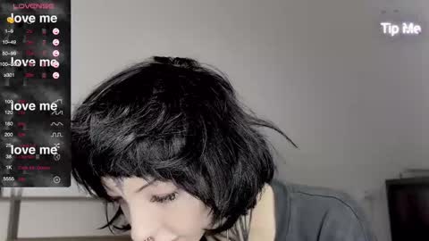 Nana online show from December 14, 11:07 am