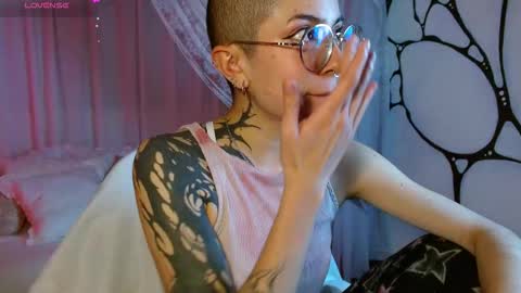 Alma  Maria online show from December 18, 6:47 pm