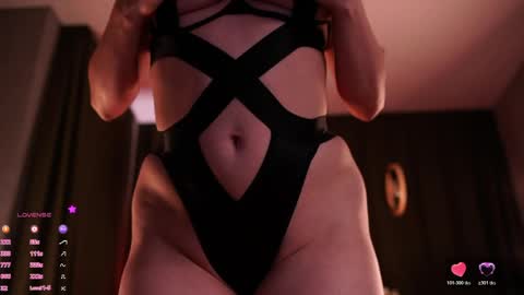 Mary online show from April 11, 5:50 pm