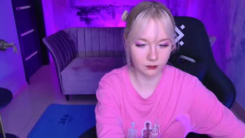 nancymartinez online show from March 1, 4:11 pm