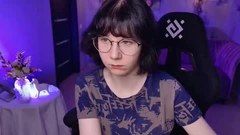 nancymartinez online show from September 15, 1:01 pm