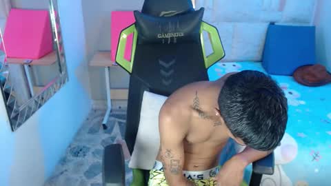 nando_col online show from September 22, 8:24 pm