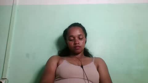 nandrianina416143 online show from March 21, 6:12 pm