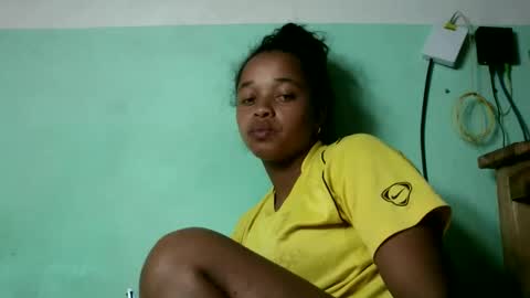 nandrianina416143 online show from February 24, 5:43 am