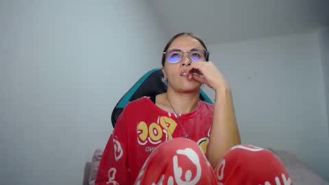 nanna yoshi online show from January 14, 2:50 am