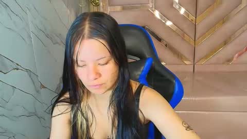Snapshot of nanncy_r_ chatting on October 4, 1:31 pm Nancy online show from October 4, 1:31 pm