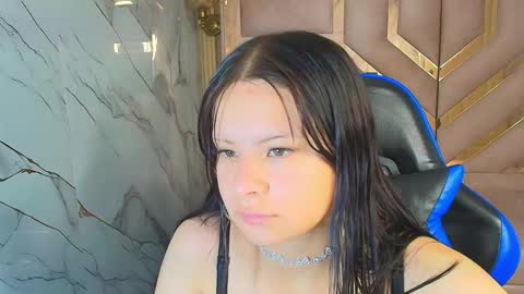 Snapshot of nanncy_r_ chatting on October 2, 1:21 pm Nancy online show from October 2, 1:21 pm