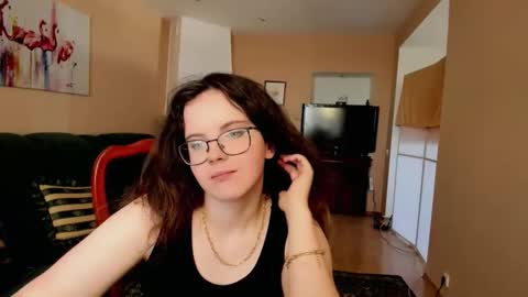 naomi_di online show from June 5, 6:52 am