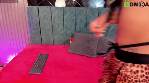 Naomi online show from February 6, 1:03 pm