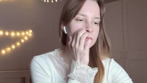 Naomi online show from March 27, 5:47 pm