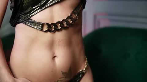  Naomi  online show from April 3, 6:04 pm