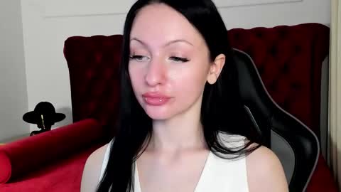 Naomi online show from December 3, 7:31 am