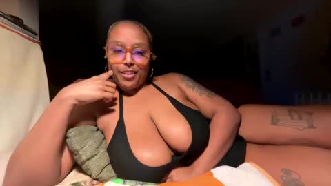 Naomigiirl6 online show from February 26, 11:00 am