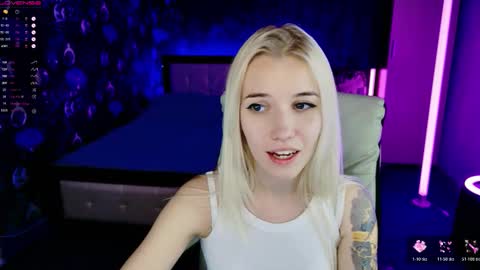 naomihita online show from November 3, 4:19 pm