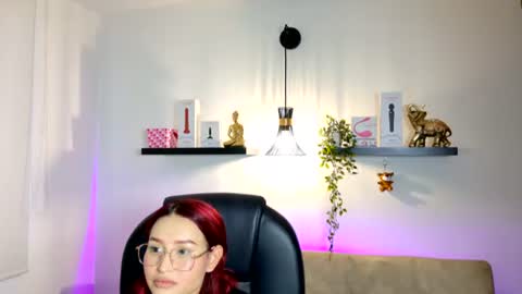 naomy online show from July 25, 10:51 pm
