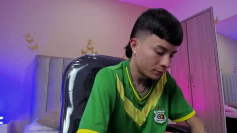 Nascary Fox online show from January 8, 7:53 pm