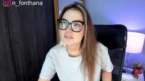 Nashly Fontana online show from November 7, 2:30 pm