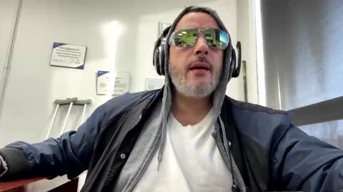 nassobout online show from April 21, 10:28 pm