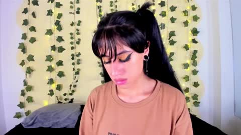 Maira online show from March 11, 7:58 pm