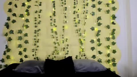 Maira online show from February 21, 10:48 pm