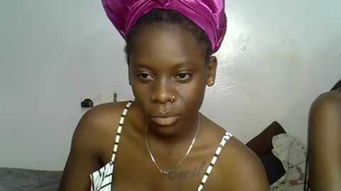 nasti_petite online show from February 18, 10:14 pm