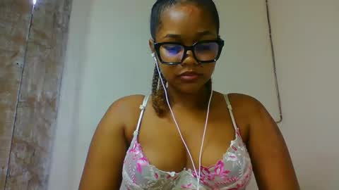 natachazz online show from April 5, 3:53 pm