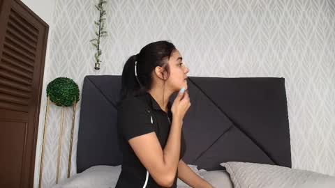 Naty  online show from September 16, 12:07 pm