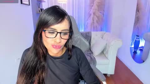 Natalia Leon online show from November 29, 6:10 am