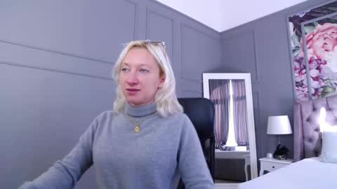 Natalie online show from October 29, 9:22 am