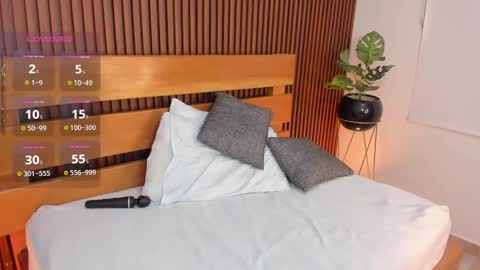 N A T A L I E online show from November 26, 1:41 pm