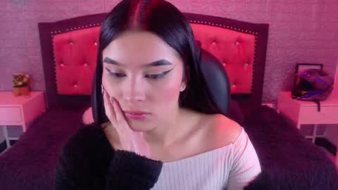 natalie  online show from February 12, 3:43 am