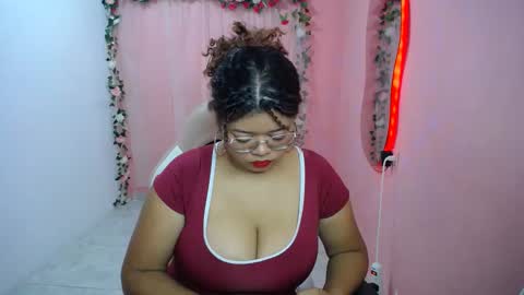 natalielabellex1 online show from September 23, 4:56 pm