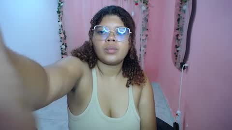 natalielabellex1 online show from October 2, 3:33 pm