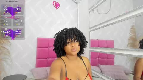 Naty online show from March 8, 1:03 pm