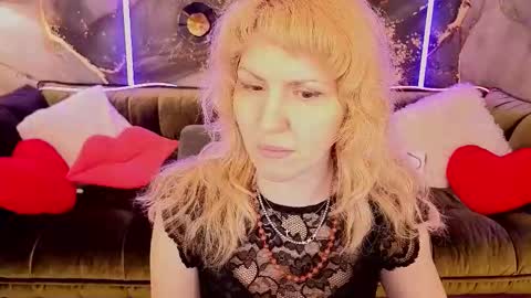 Snapshot of natalychanell chatting on September 18, 9:30 pm natalychanell online show from September 18, 9:30 pm