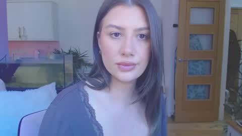 Natasha  will be online during the week of the 25th  online show from April 21, 1:51 pm