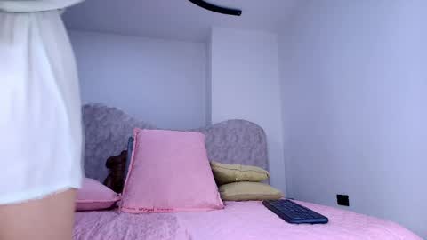 natasha_segura online show from April 18, 11:56 am