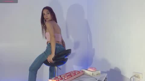 NatashaKissess   online show from November 23, 2:09 am