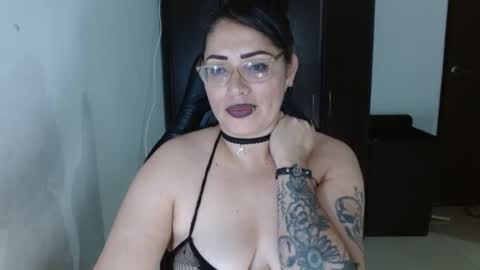 Natasha Smithe  online show from January 11, 2:17 am