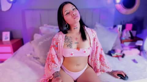 nathalia stone  online show from February 12, 4:16 am