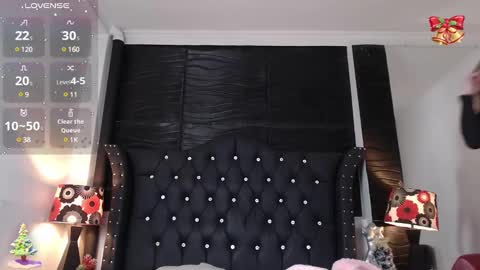 Snapshot of nathaliaz_ chatting on December 27, 12:01 pm nathaliaz online show from December 27, 12:01 pm