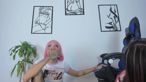 Nathaly online show from December 5, 11:23 am