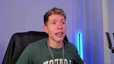 Nathan online show from January 14, 8:39 pm