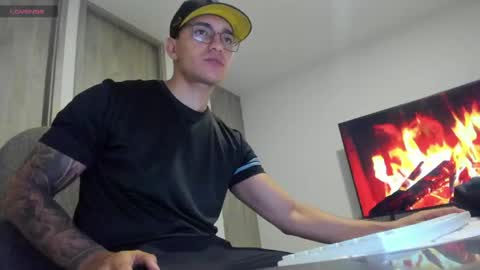 nathan_gross online show from April 10, 11:09 pm