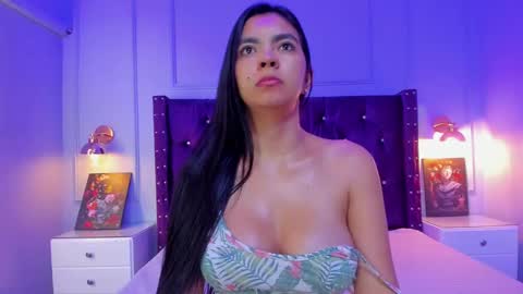 Snapshot of nathyy_garcia chatting on February 18, 9:54 am Nathyy online show from February 18, 9:54 am