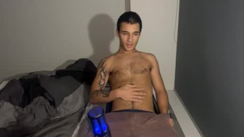 native_boy2 online show from March 18, 10:32 am