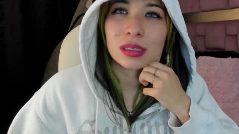 Nat  online show from December 10, 7:58 am