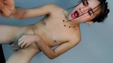 Nathalie smith online show from April 17, 4:04 am